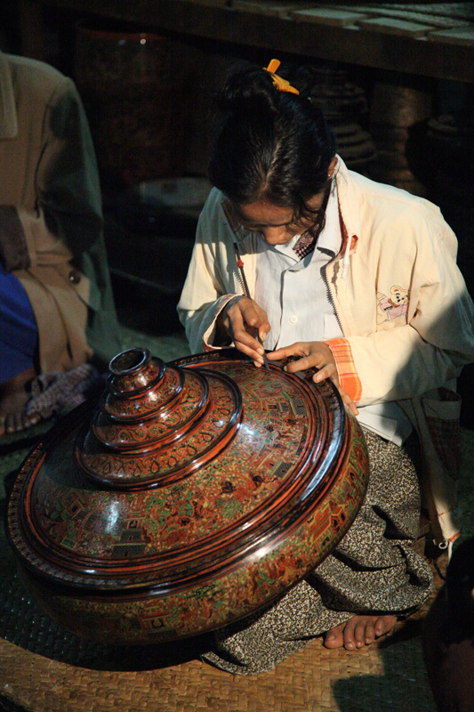 Laquer_Worker