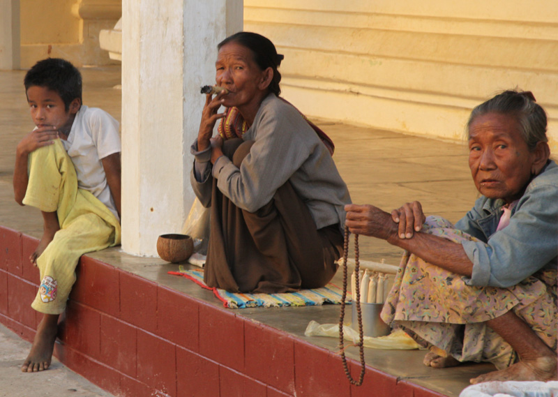 Temple_Smoker